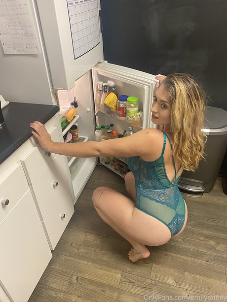 Emily Rainey free actress photo