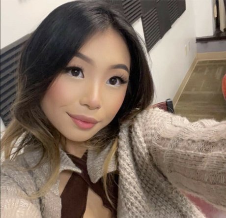 Lizzievx model porn archive