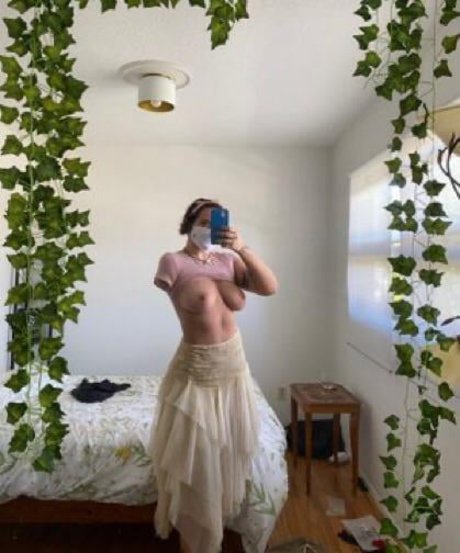 Lauren Duck model top gallery