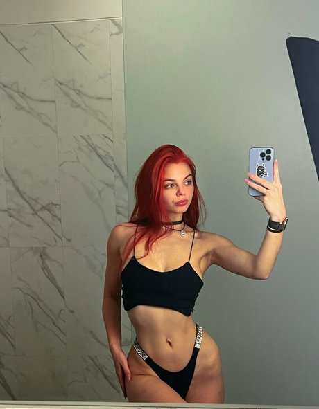 Alter Eva top model photo