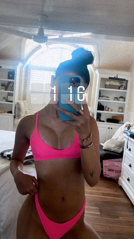 Gigi Papasavvas pornographic model picture