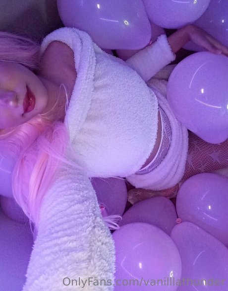 Vanilllathunder beautiful pornstar gallery