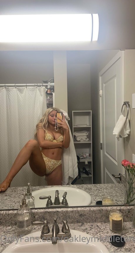 Oakleymiddleton18 sexy actress gallery