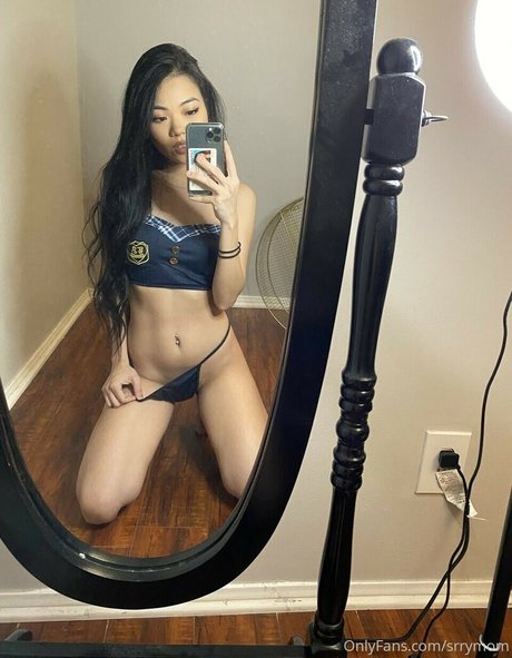 Tch0m pornstar erotic pic