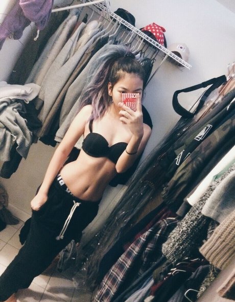 Tch0m high quality pornstar photos