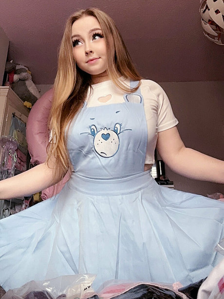 big tits brunette onlyfans hot naked picture