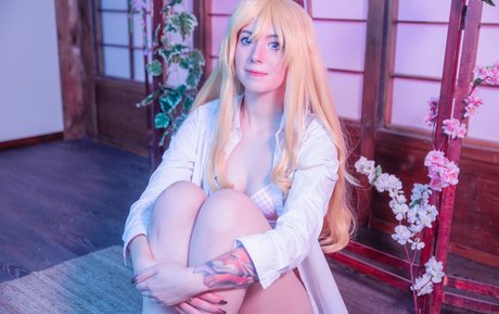 shemale fucks guy onlyfans top pic