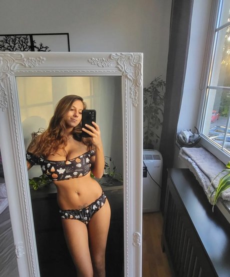 KaitySun model beautiful pictures