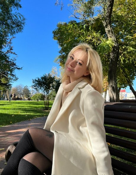 diana kuss model hot img