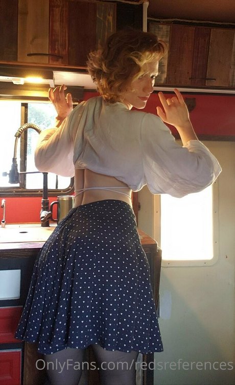 redsreferences model art picture