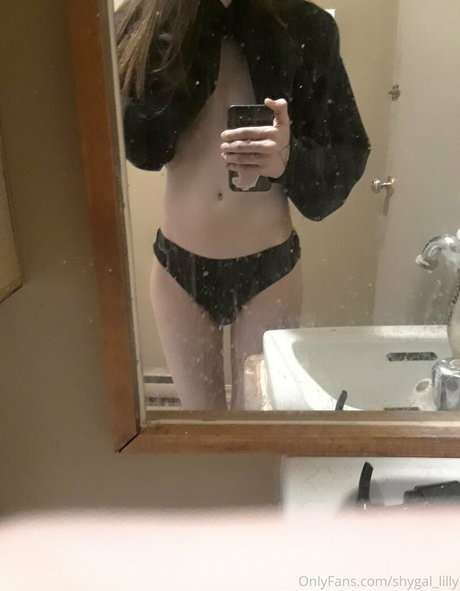 Shygal lilly nice pornstar pics