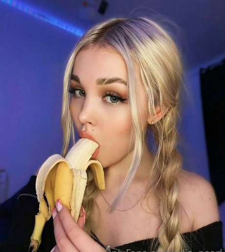 blonde milf big tits onlyfans beautiful nude galleries