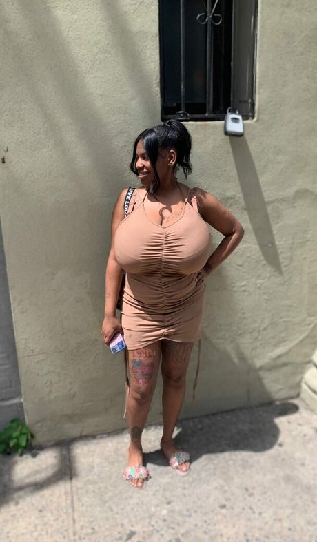 QuanaStevens model pretty galleries