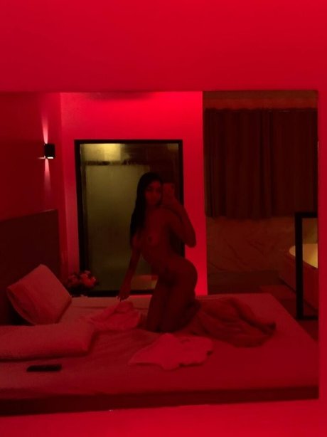 Jamilly Carvalho star exclusive pics