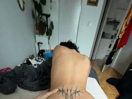 amateur mom onlyfans top picture