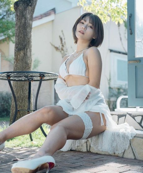 Narumi Ohkawa model exclusive gallery