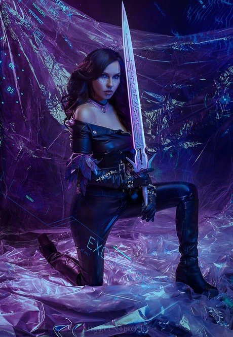 Sasha Dias hd actress photos