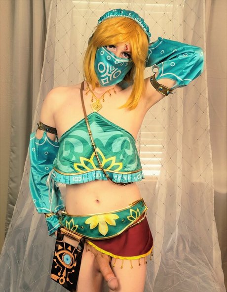 femboygaming star high quality pictures