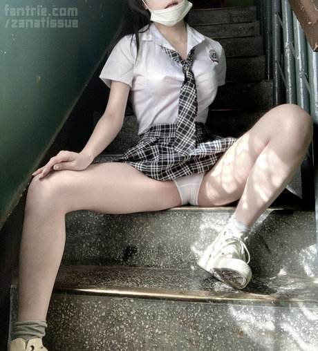 zanatissue pornstar naked pic