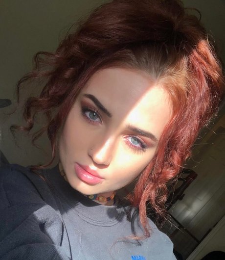 Scarlett Somebody pornstar sexy galleries