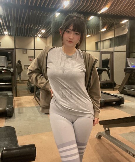 ZhouYiQin pornstar nudes photos