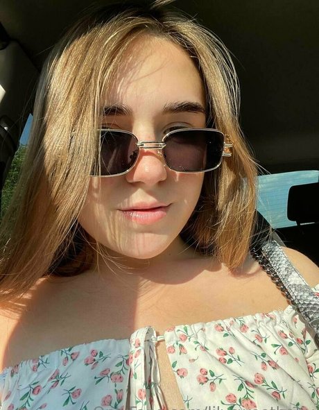 lilysweetbaby pornstar nude photo