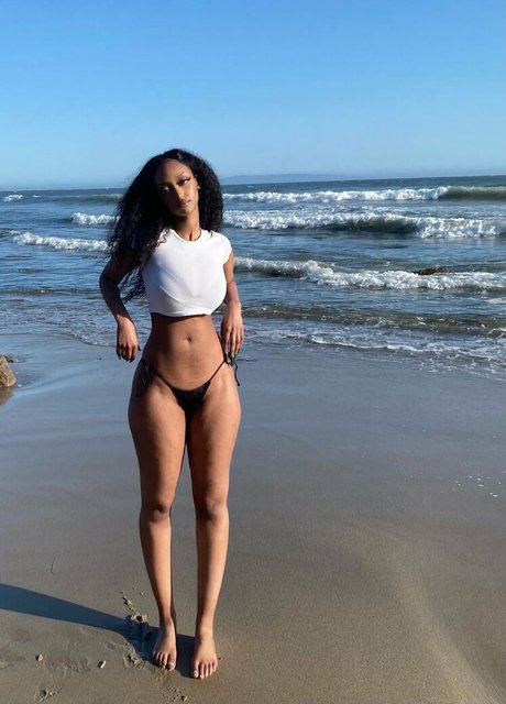 Solaya Ismail adult model archive