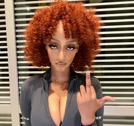 Solaya Ismail nudes actress photos