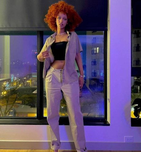 Solaya Ismail star nice galleries