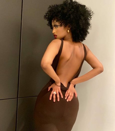 Solaya Ismail perfect model photos