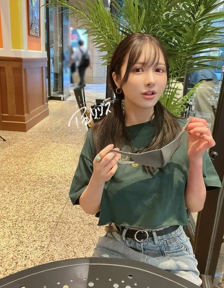 RirisuAmano pornstar adult archive