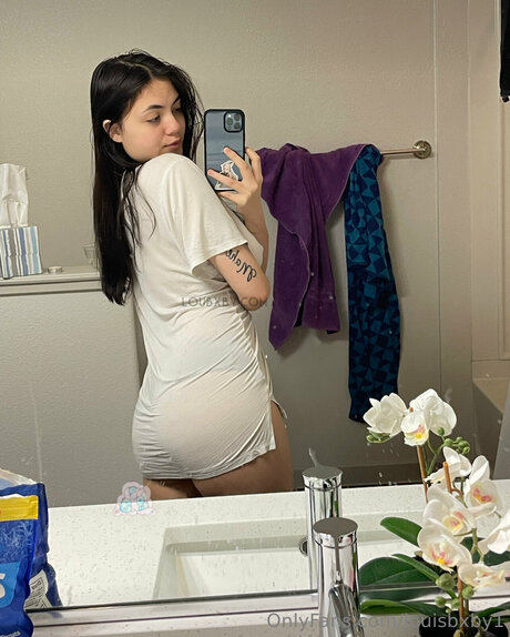 huge fake tits onlyfans hot pictures