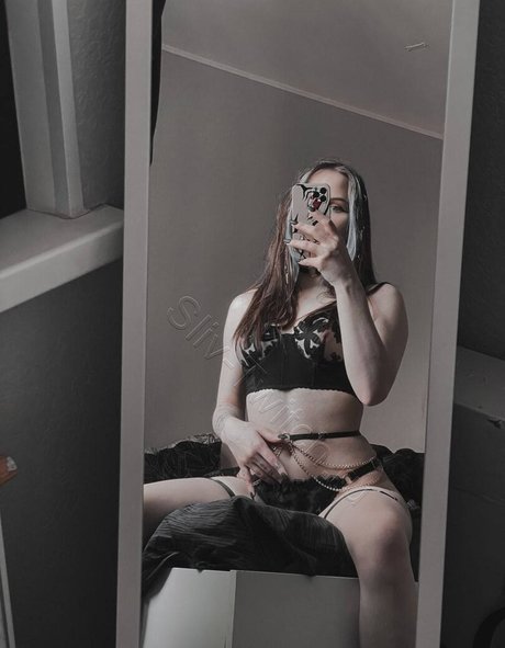 Leron Baron erotic pornstar photo