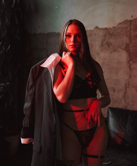 british blonde onlyfans sexy nudes pics