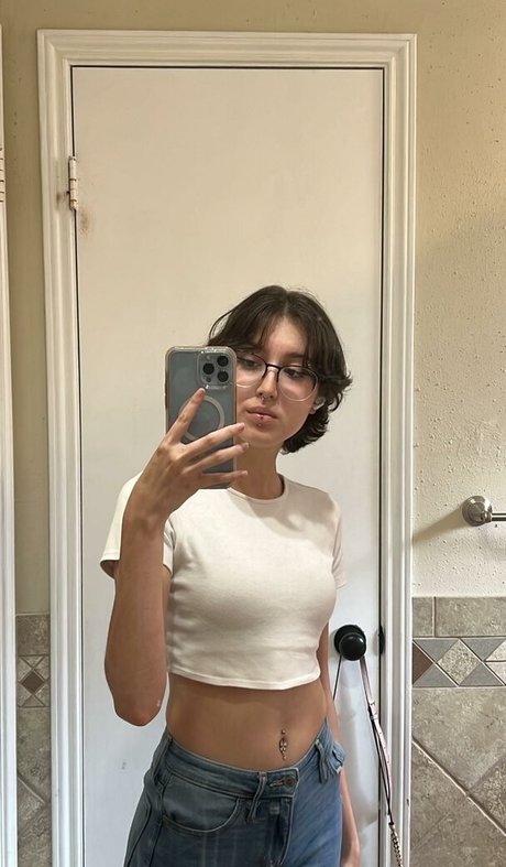 faevrise hot pornstar images