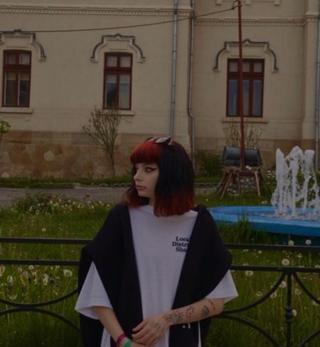 Corina Budinsky hot actress photo