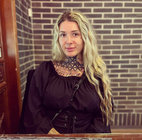 hotfeli pretty actress img