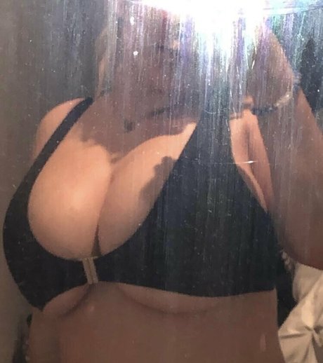 caseycmss pornstar nudes image