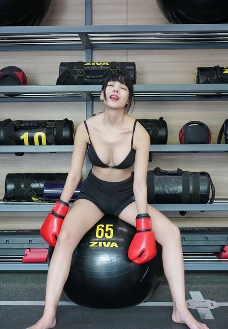 blonde handjob onlyfans hot sexy pictures