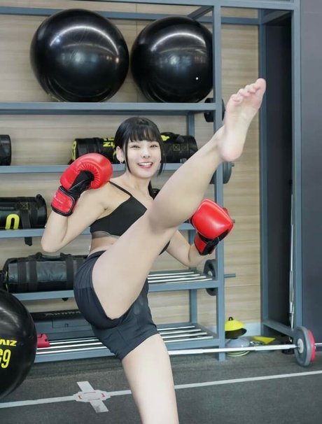 Beeko Pinknavy porn model galleries