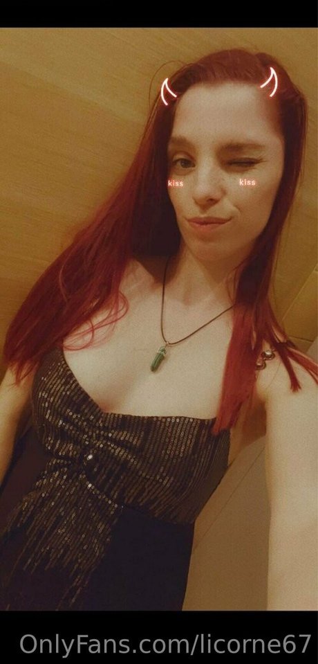 Oceane Licorne exclusive model photo