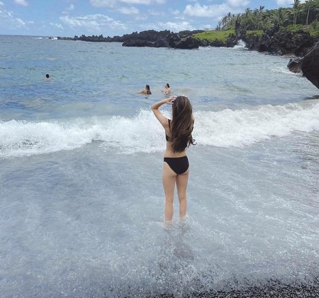 Miranda Cosgrove star adult photos