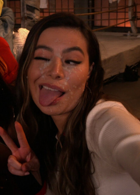 Miranda Cosgrove xxx actress img