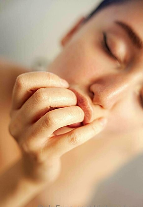 maryrosefree model exclusive img