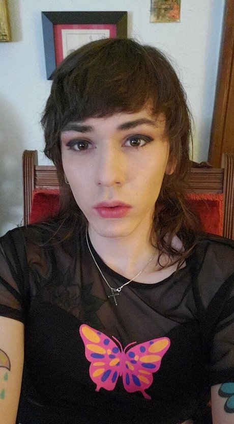 pregnant threesome onlyfans top archive