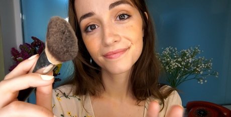 Sarah Lavender pornstar sexy img