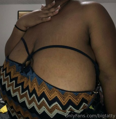 curvy shemale onlyfans art nude image