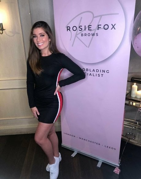 Nikki Sanderson art actress photo
