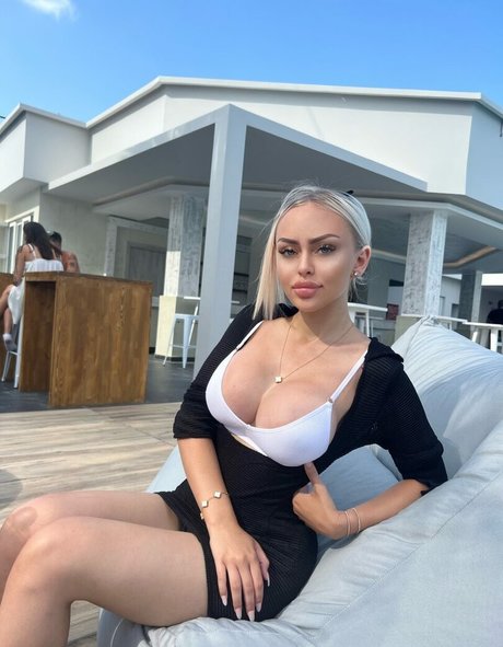 Alicia Bell free model picture