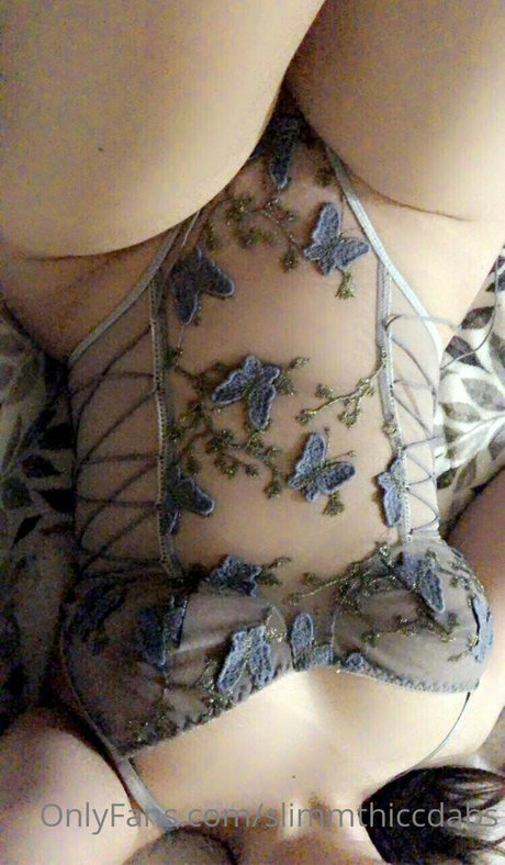 slimmthiccdabs model naked pics